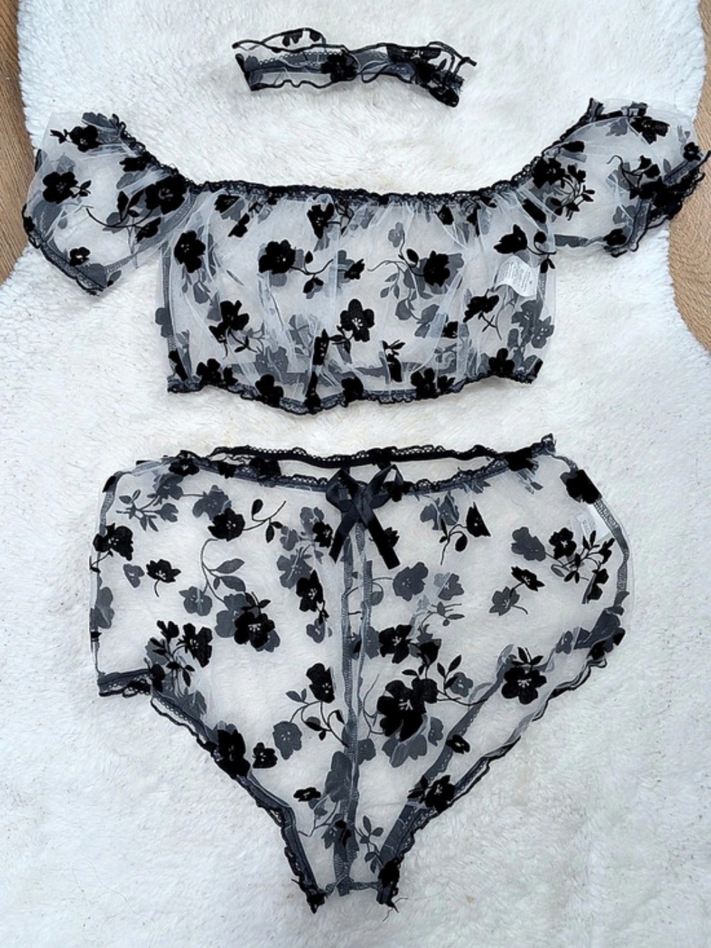 Velvet Sheer Floral Lace Lingerie Set With Choker